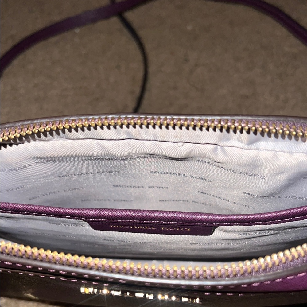 Michael Kors Crossbody Bags in Navy and Purple - Picture 3 of 4